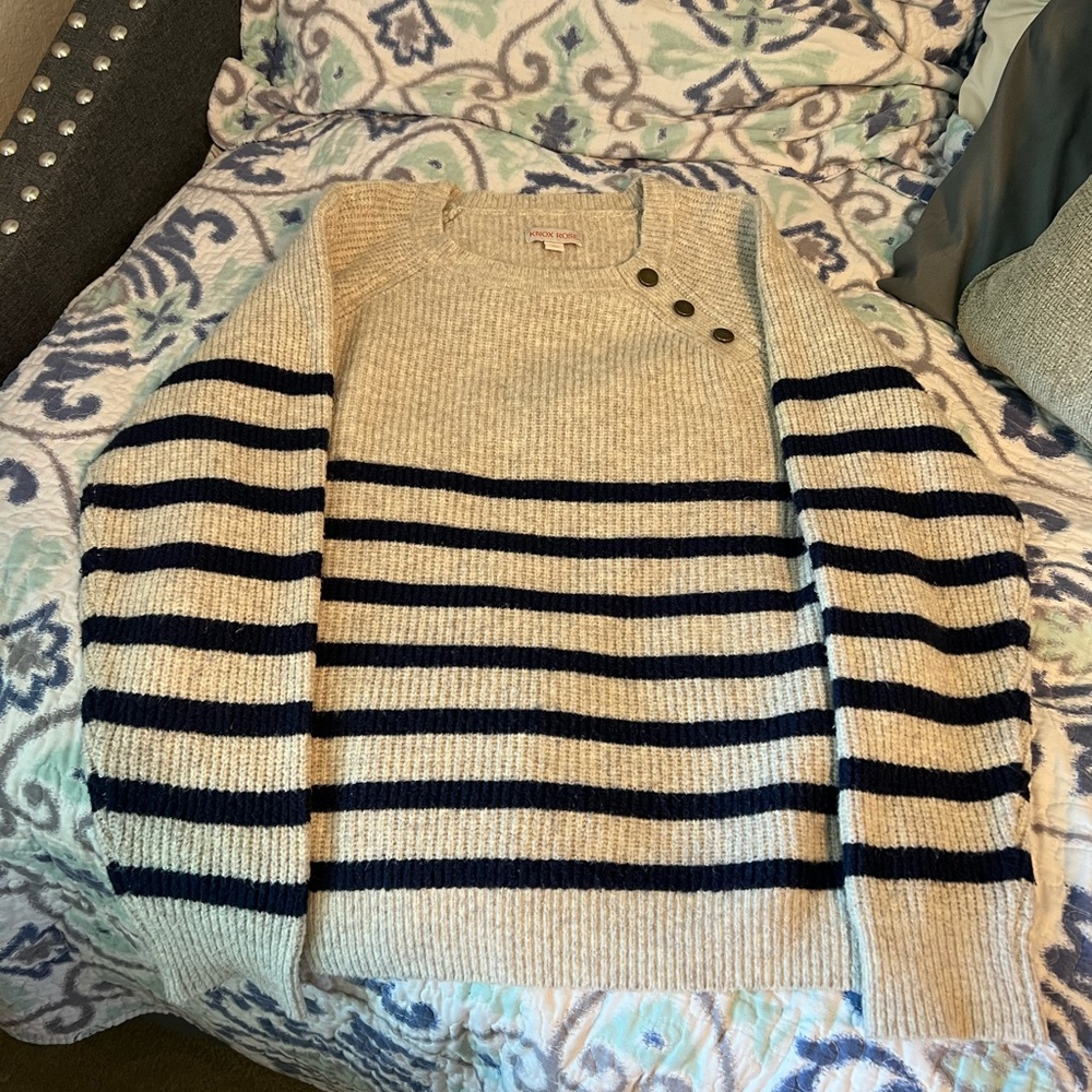 Knox Rose Sweater - Large